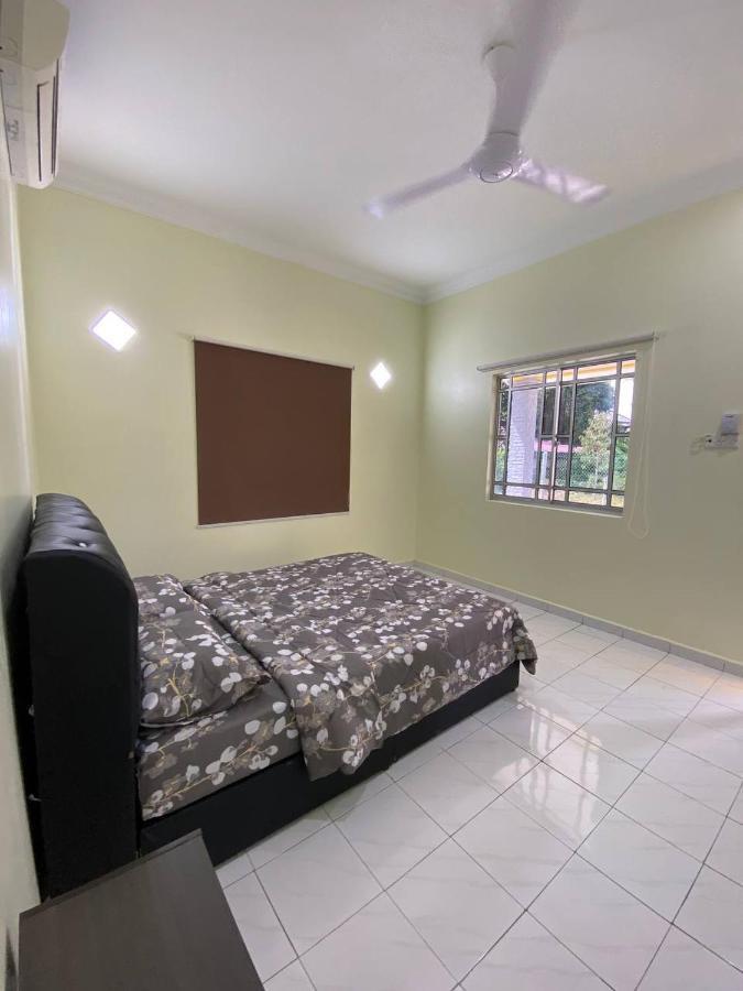 Room/Homestay Nazadja สุไหงเบซาร์ ภายนอก รูปภาพ